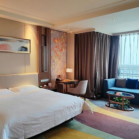 Ramada Heze Hotell Exteriör bild