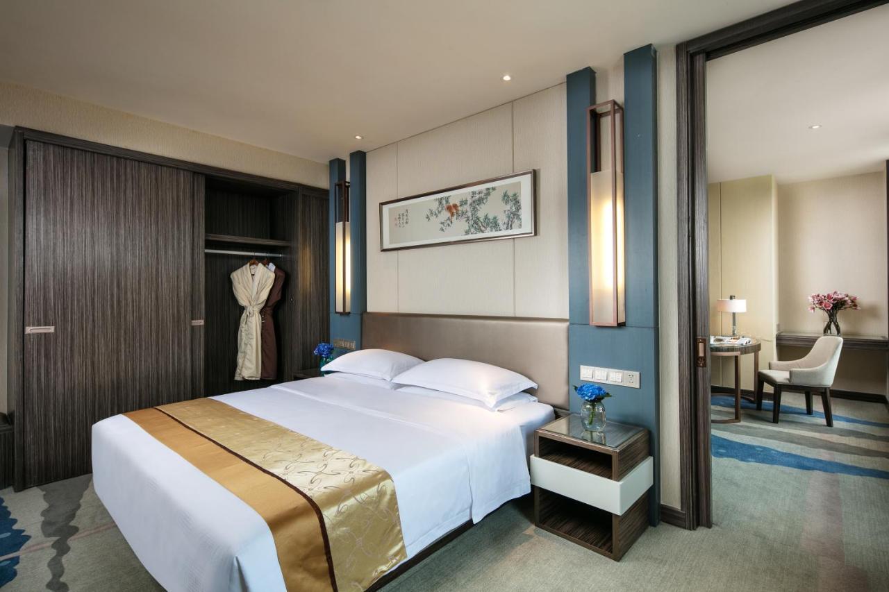 Ramada Heze Hotell Exteriör bild