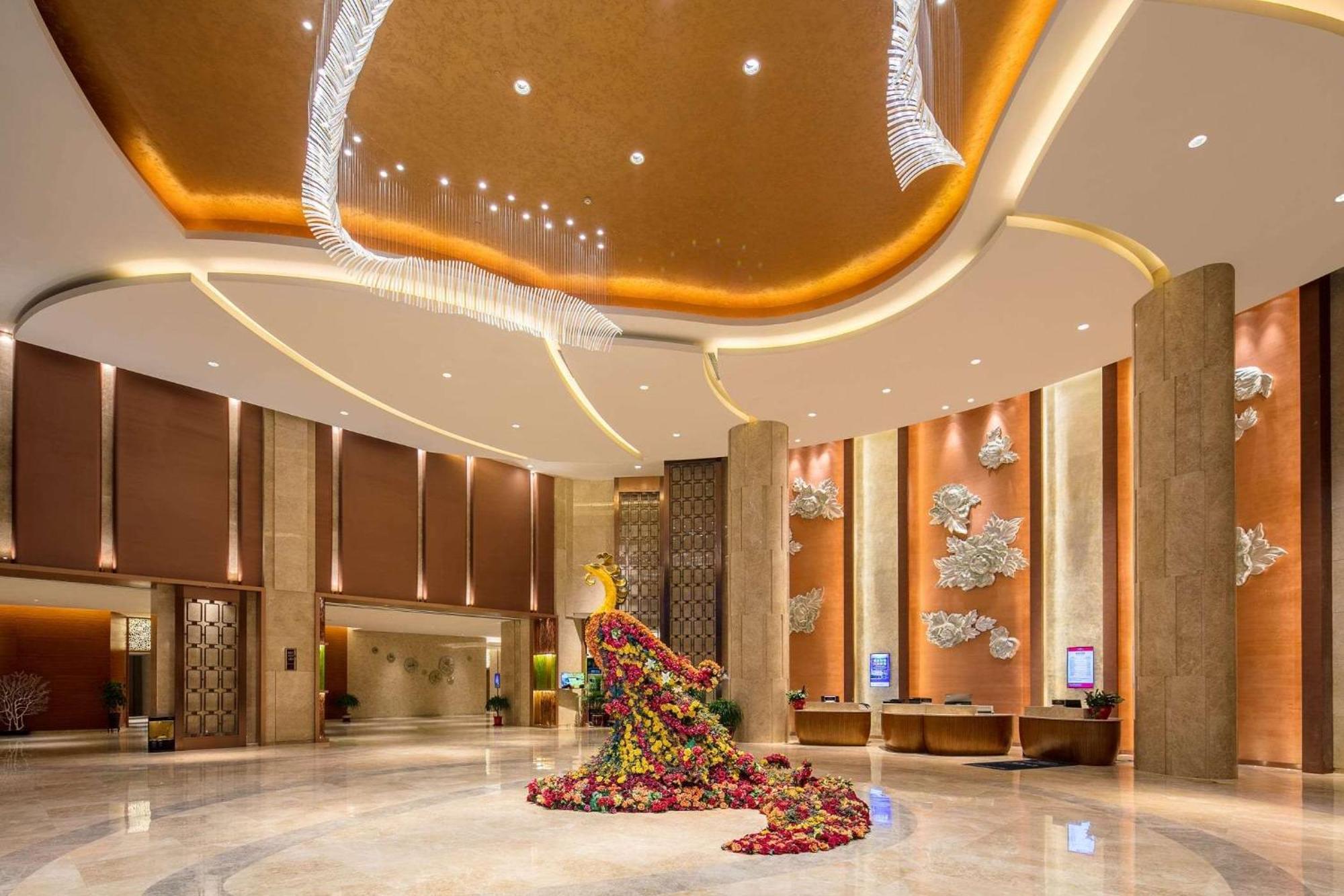 Ramada Heze Hotell Exteriör bild