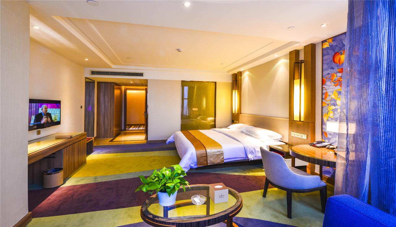 Ramada Heze Hotell Exteriör bild