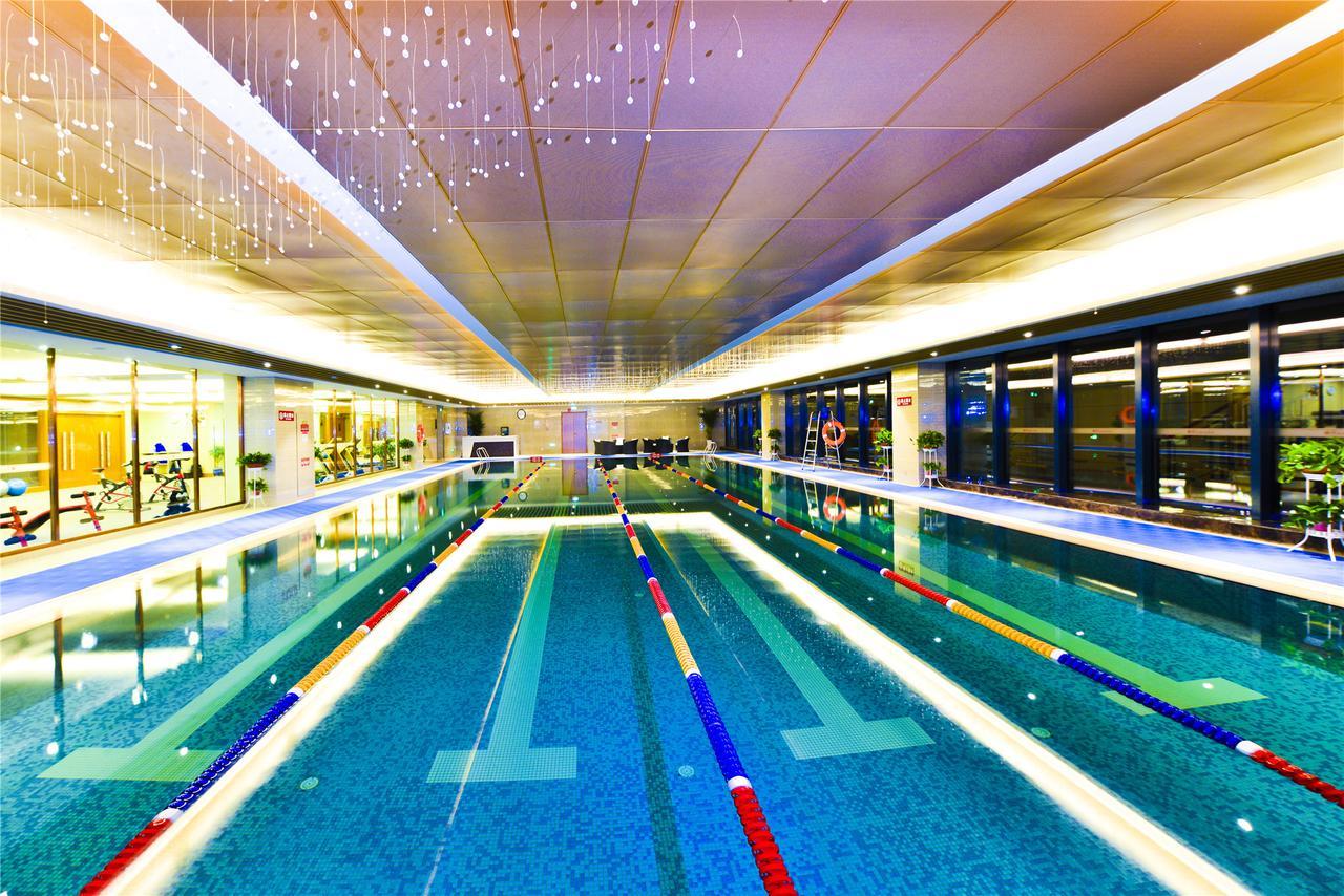 Ramada Heze Hotell Exteriör bild